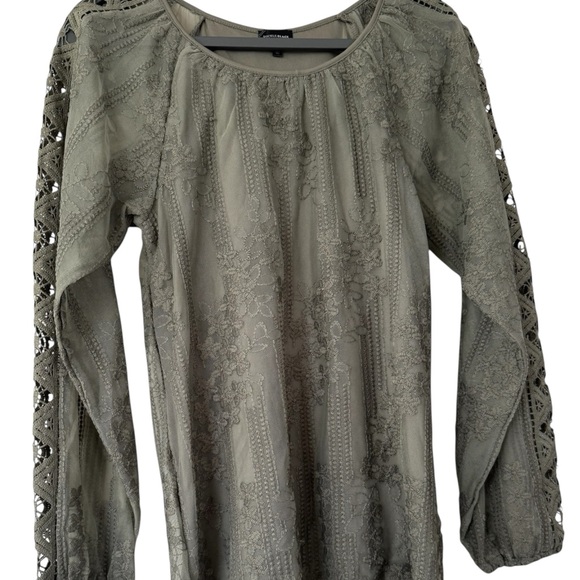 Buckle Black Sage Lace Blouse Size Small - Picture 7 of 8